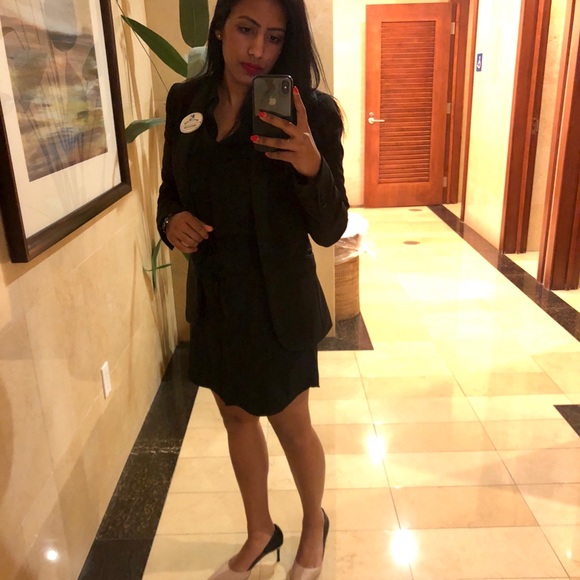 Meet your Posher, Samantha - Picture 1 of 3